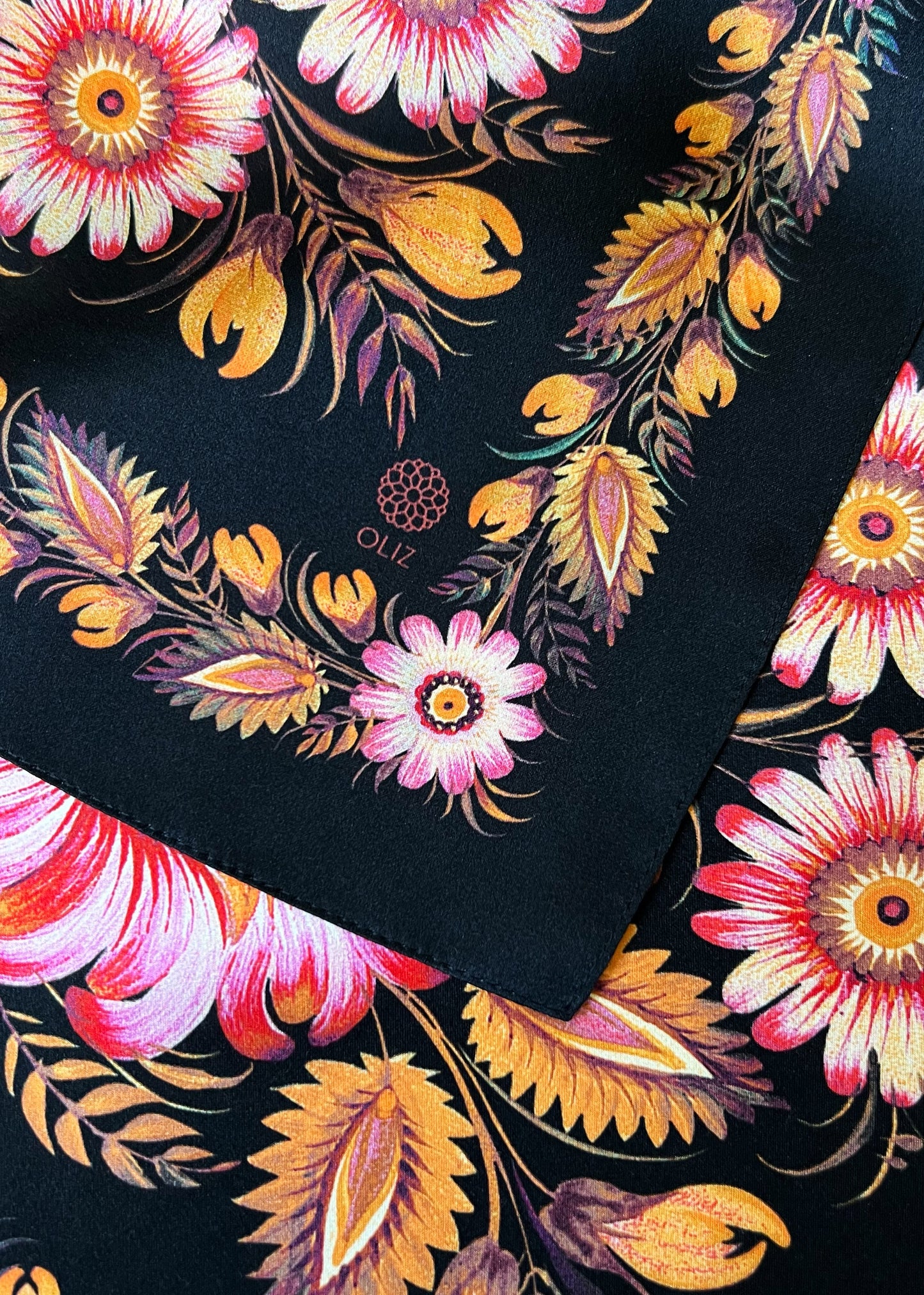 Silk Shawl “Black Gold”