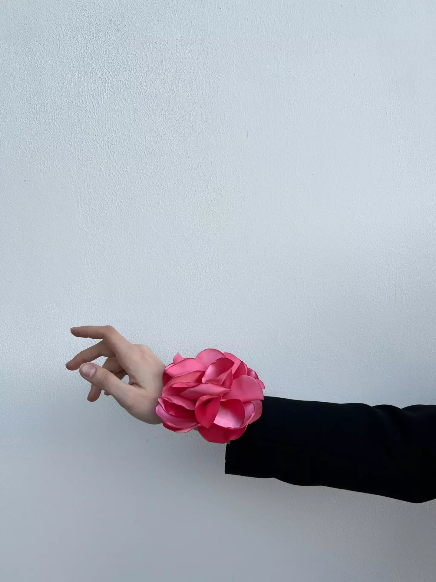 Accessory silk flower with ties (pink)