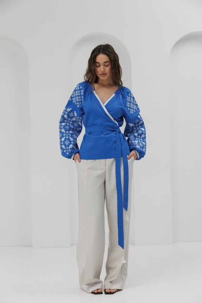 Embroidered blouse “Kimono”, blue/white