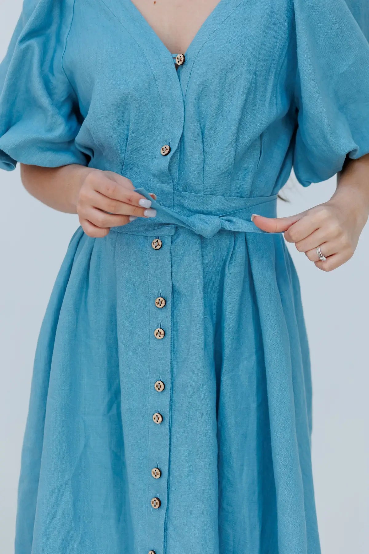 Montgomery linen dress blue